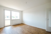 Helle 3-Raum-Wohnung mit toller Aussicht auf Saalfeld - WoZi BK li Tür re