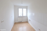 Helle 2-Raum-Wohnung sucht Nachmieter - Küche - Doppelfenster - Fliesen alt