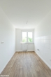 Sanierte 2-Raum-Wohnung mit bodengleicher Dusche - Doppelfenster Fliesen neu