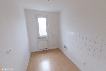 2-Raum-Wohnung in grüner Lage, 07318 Saalfeld, Etagenwohnung