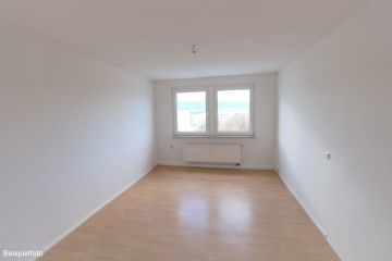 Helle 2-Raum-Wohnung mit Blick auf den Kulmberg, 07318 Saalfeld, Etagenwohnung