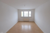 Südbalkon und Tageslichtbad - 3-Raum-Wohnung ab September verfügbar - Schlafzimmer